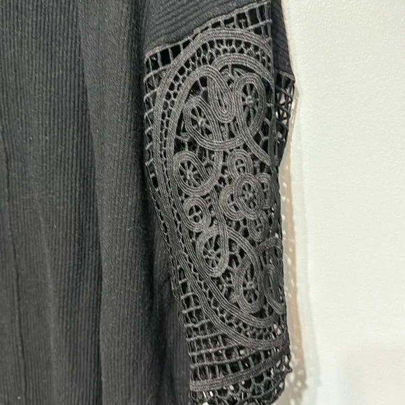 Express sweater - Picture 3 of 4